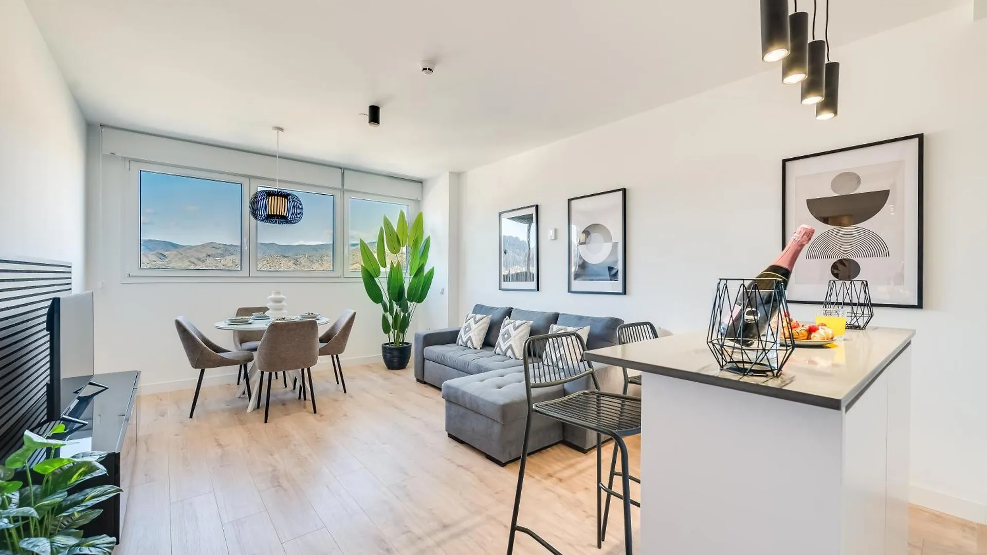 Xpce Urban 14 Malaga Skyline - Parking Free Apartment