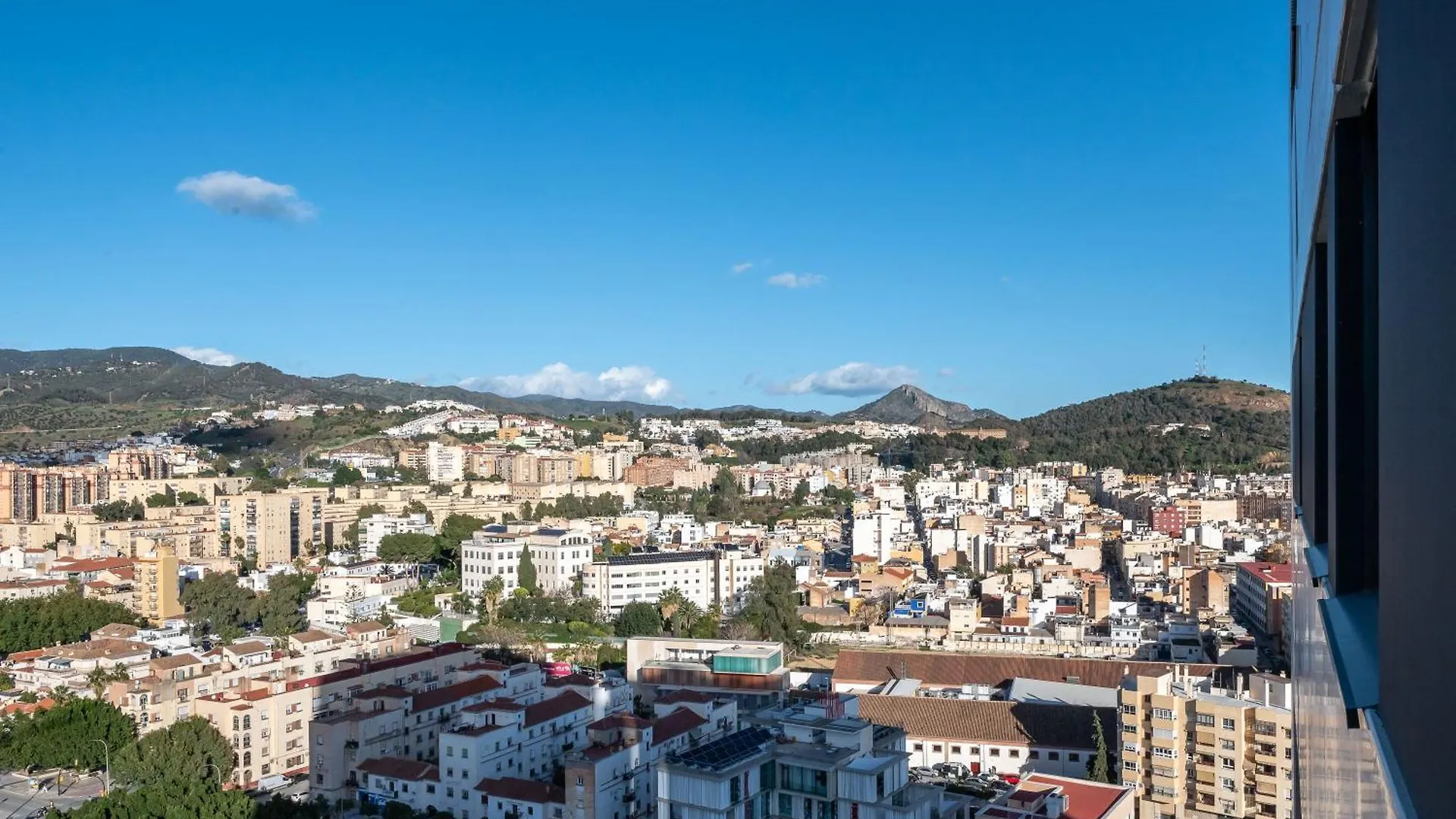 Xpce Urban 14 Malaga Skyline - Parking Free Apartment 0*,