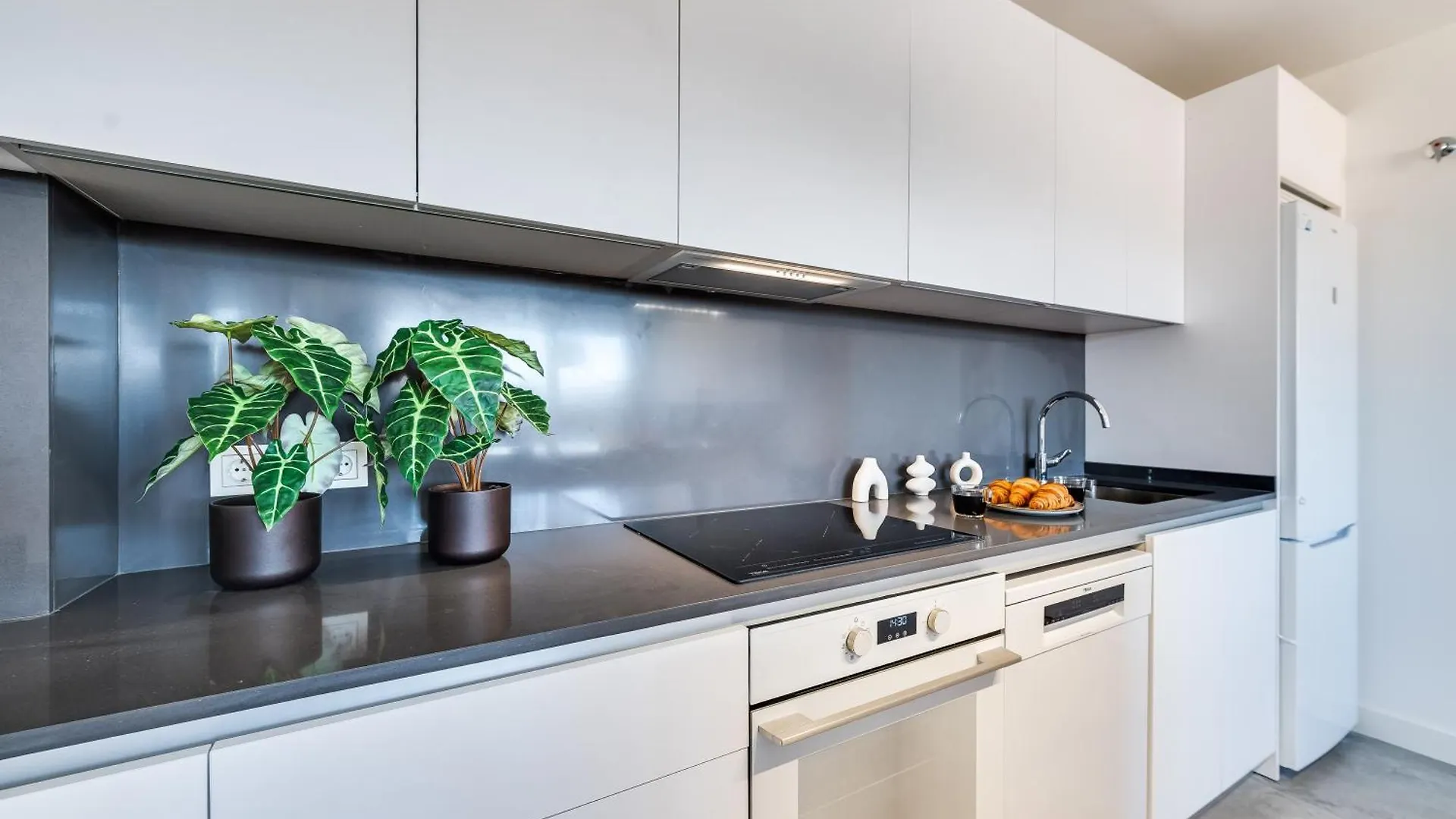 Xpce Urban 14 Malaga Skyline - Parking Free Apartment