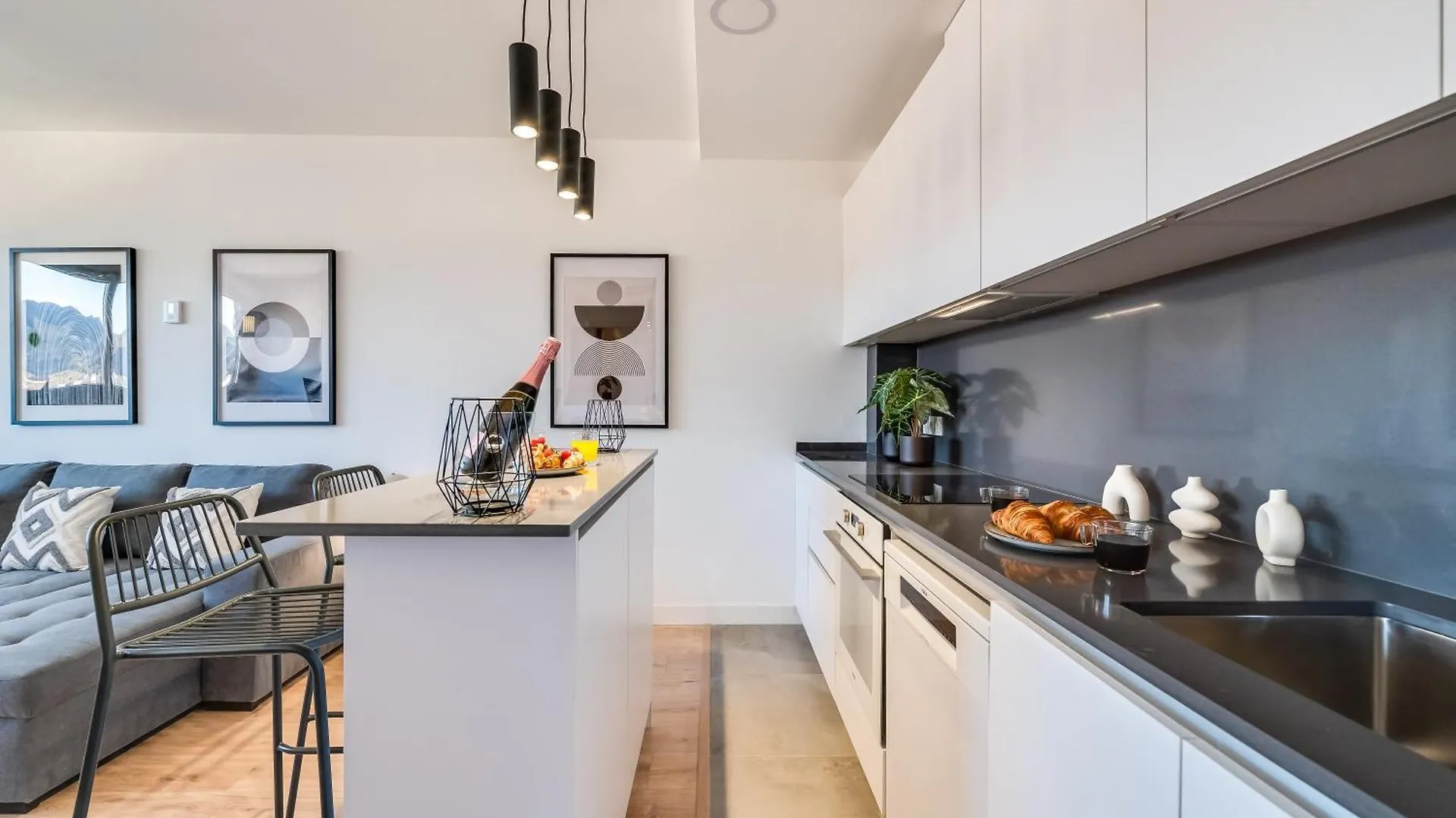 Xpce Urban 14 Malaga Skyline - Parking Free Apartment