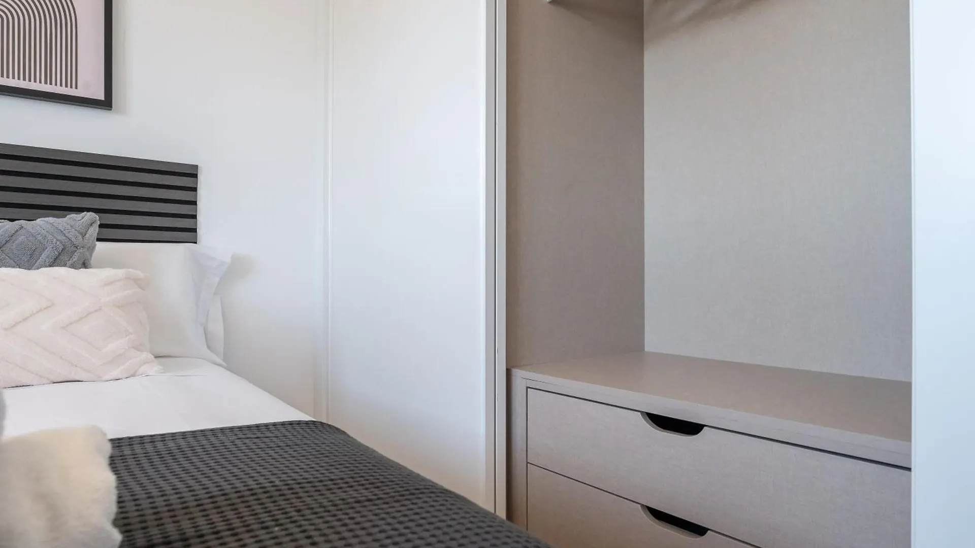 Xpce Urban 14 Malaga Skyline - Parking Free Apartment 0*,